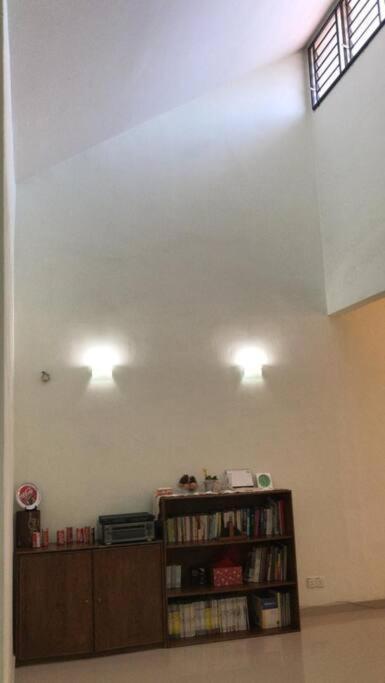 Terrace House Near Stulang Laut Ciq Midvalley Ksl For 7Pax Johor Bahru Esterno foto