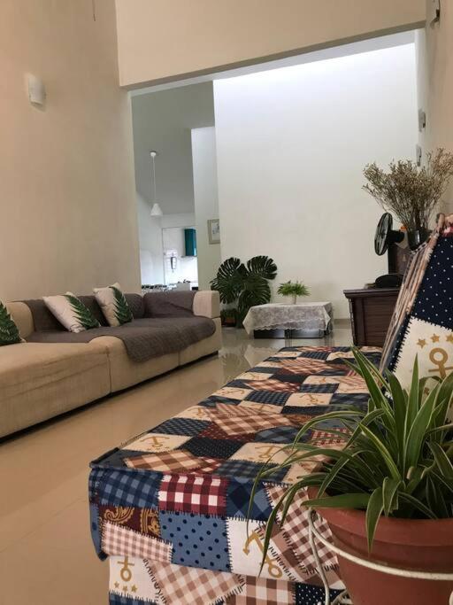 Terrace House Near Stulang Laut Ciq Midvalley Ksl For 7Pax Johor Bahru Esterno foto